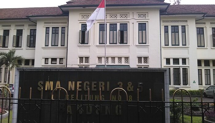 SMA Negeri 3 Bandung Sekolah